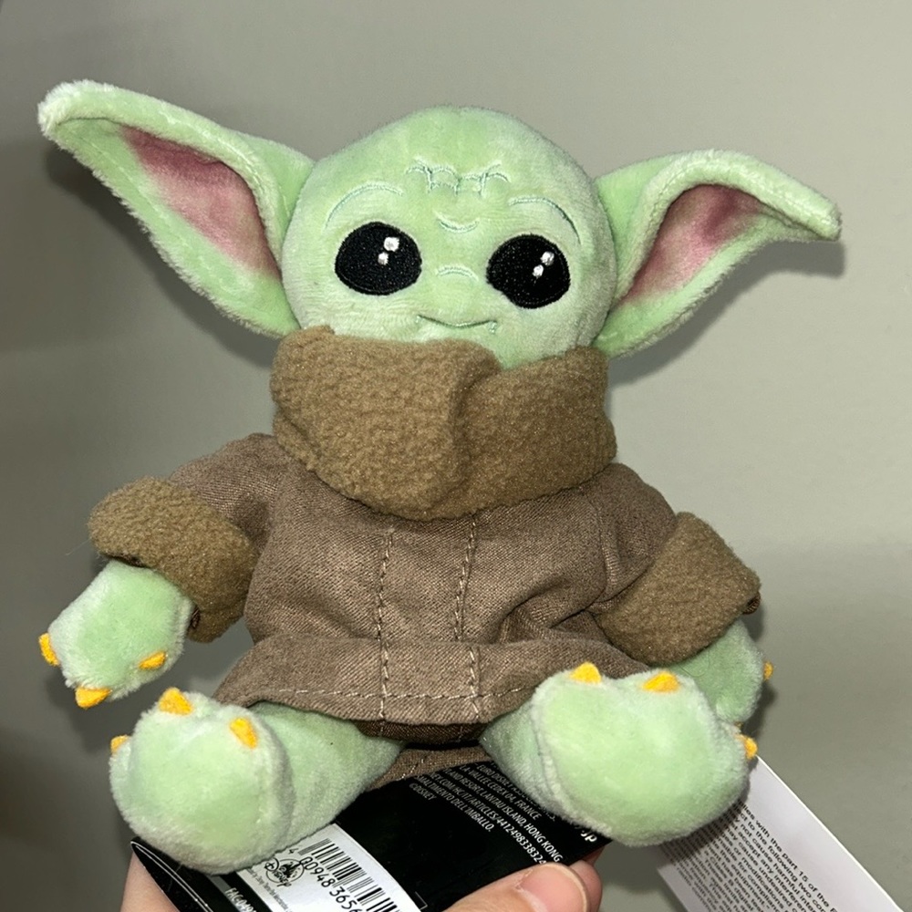💜Firm Price💜 DISNEY PARKS "STAR WARS" GROGU MANDALORIAN BABY YODA MAGNETIC
